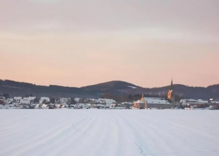 Rustikales Medebach-ski-retreat *